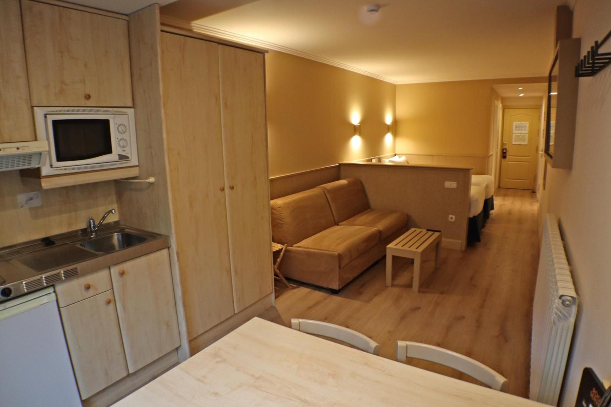 Hotel Yomo Patagonia Arinsal Zewnętrze zdjęcie